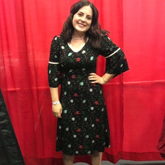 Black blue green red floral bell sleeve dress. - Picture 2 of 8